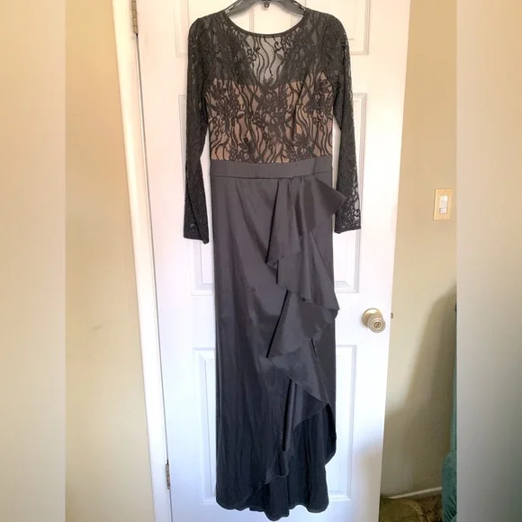Beautiful Sexy Party Dress with Slit. Lace bodice & sleeves.Never Worn - Picture 3 of 12